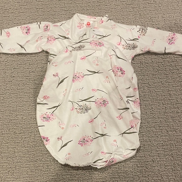 Other - Floral Pink & White Girls Infants 2 Way Swaddle Bodysuit